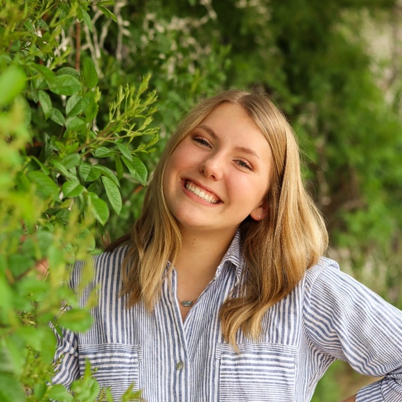 Meet your Posher, Anna - Picture 1 of 1
